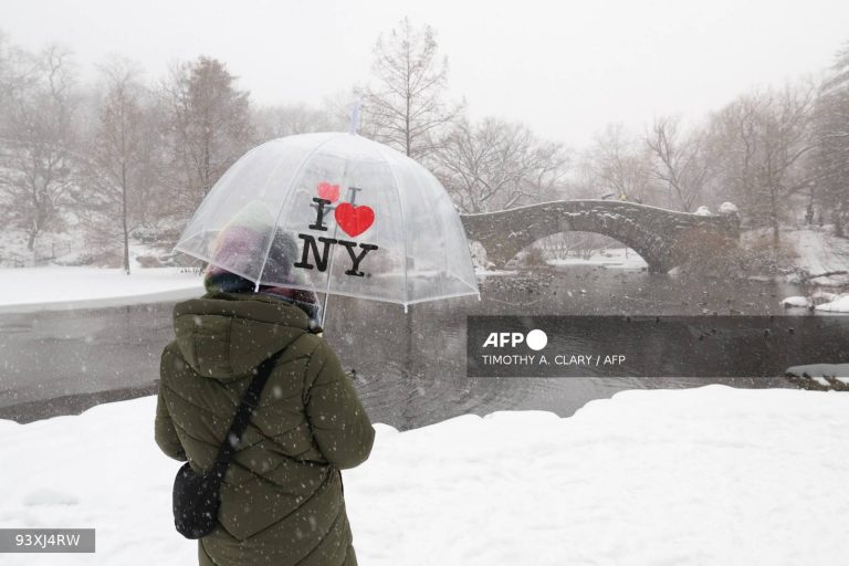 AFP__20260125__93XJ4RW__v3__Mockup__TopshotUsWeatherWinterStorm